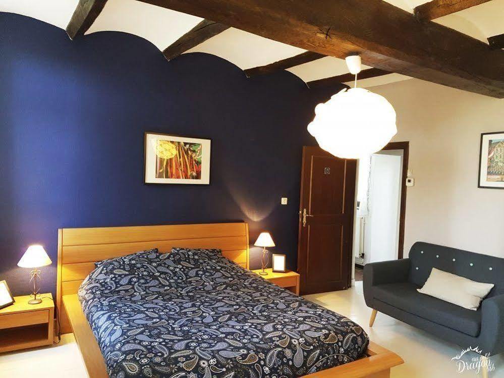 Bed and Breakfast Au Petit Dragon Mons Exterior foto